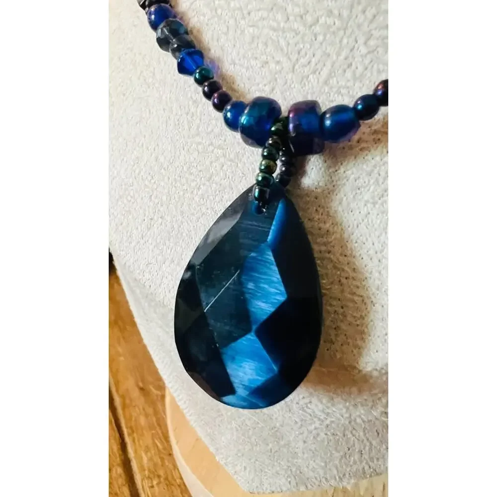 925 Silver Beaded Necklace with Teardrop Pendant